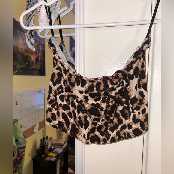 Animal Print Tops - Picture 5 of 6